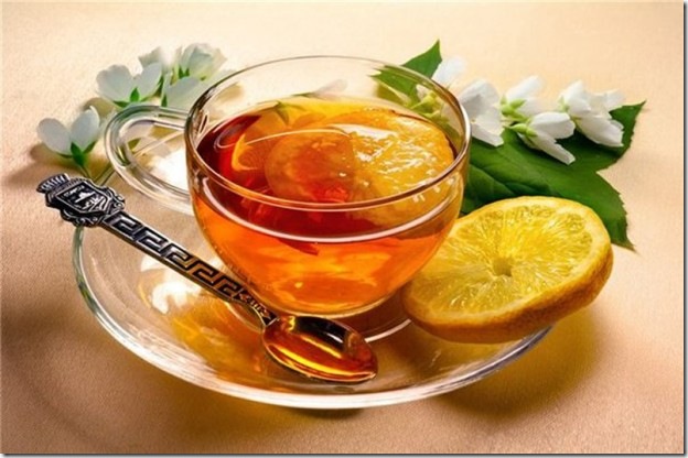 Зеленый чай с медом и лимоном