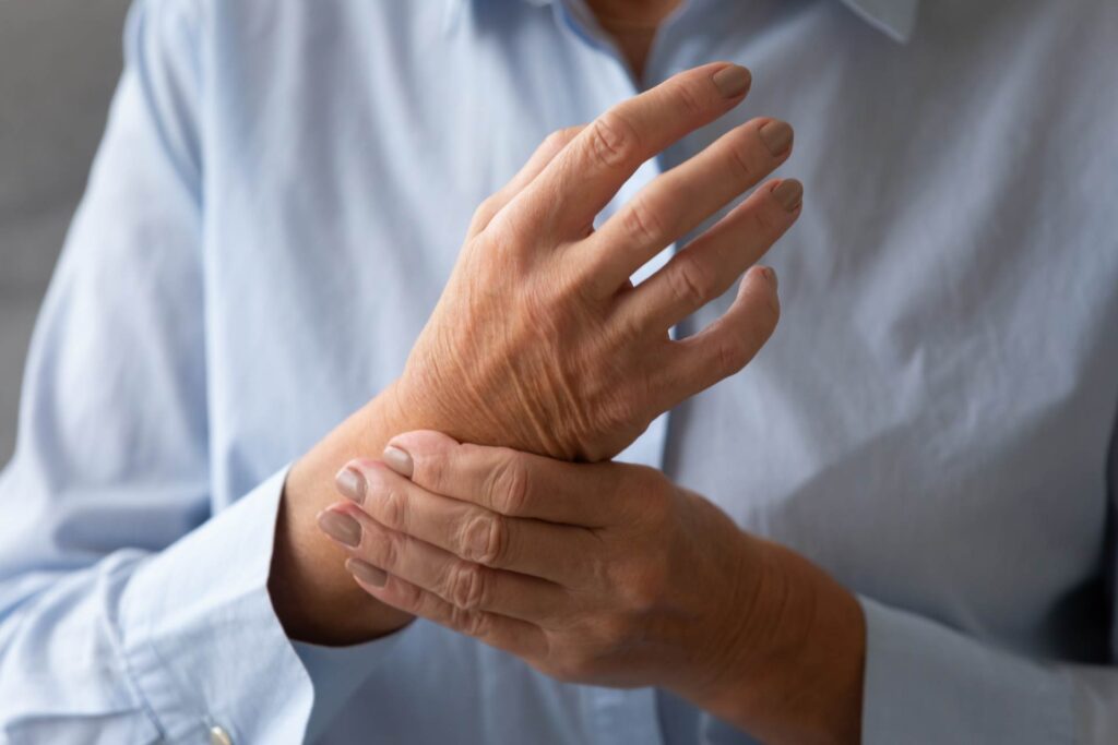 Вірусний артрит: основні симптоми та методи лікування