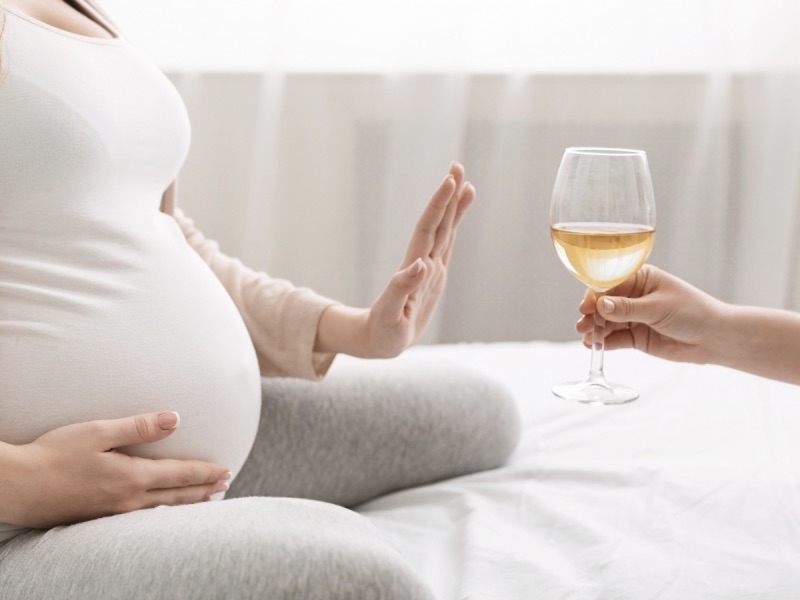 Алкогольний синдром плоду: чому при вагітності категорично не можна пити спиртне?