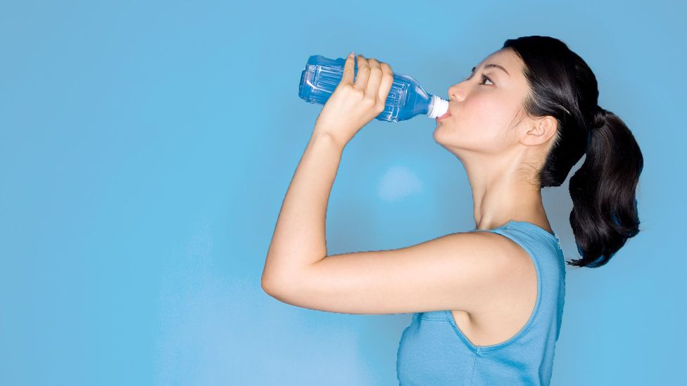 Надмірне вживання води: користь та шкода для організму