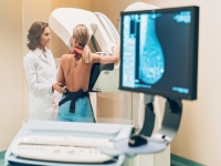 НСЗУ запустила новий сервіс про мамографію: що тепер можна дізнатися